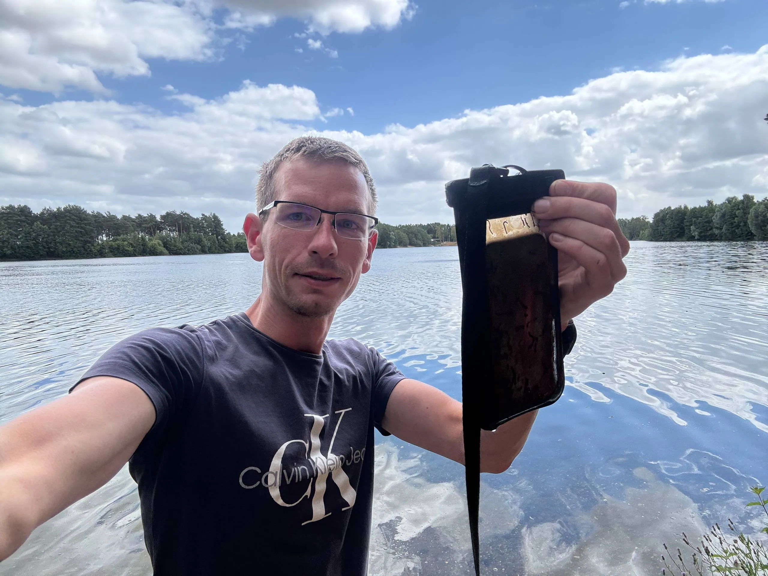 Handy aus über sechs Metern Tiefe geborgen
