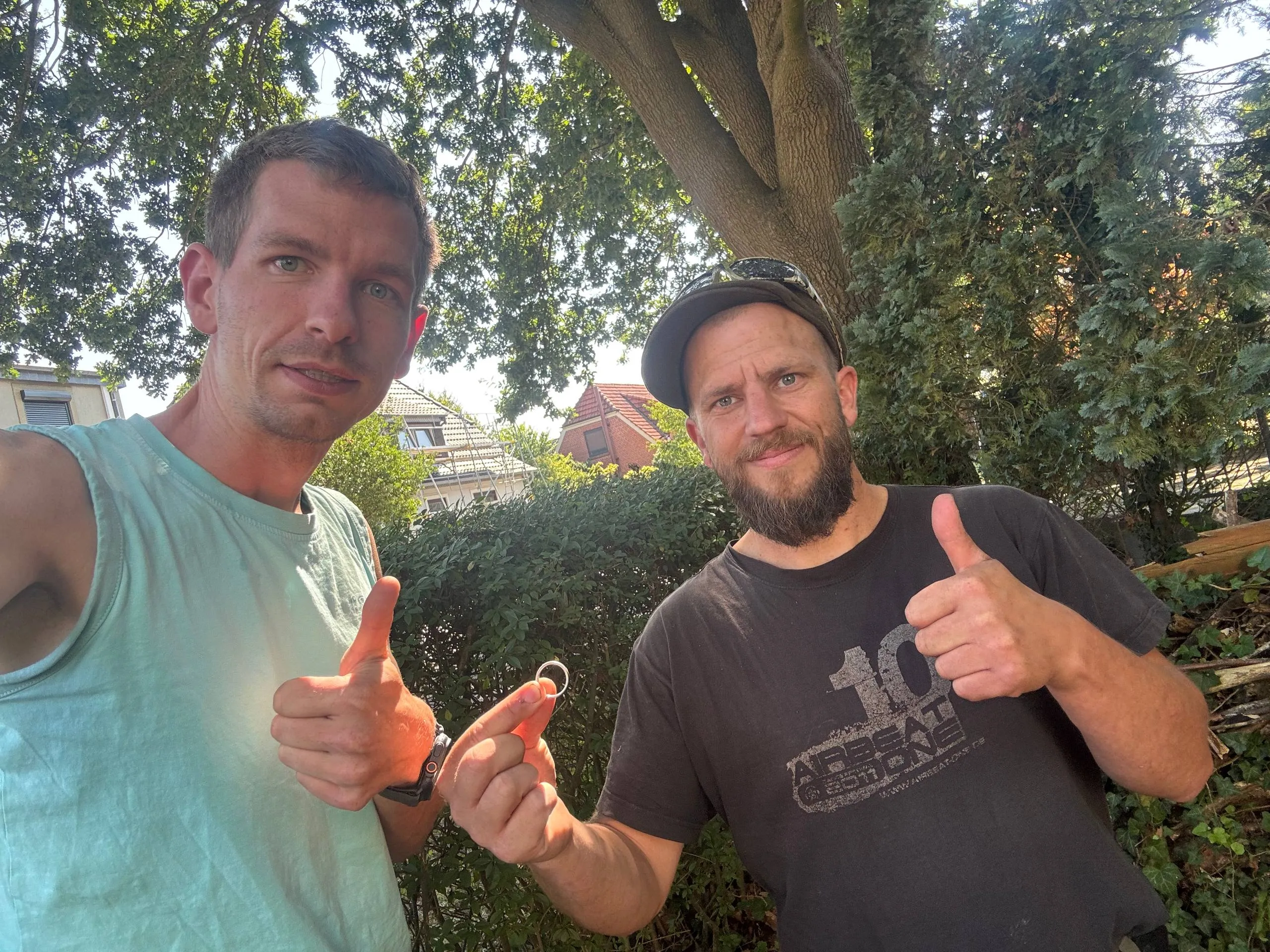 Ehering bei der Gartenarbeit verloren – in Brinkum-Stuhr gefunden