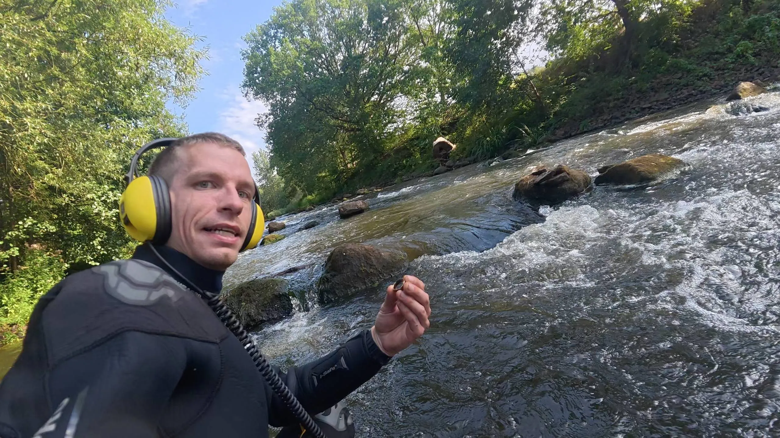 Ehering nach über einem Jahr aus der Hunte geborgen
