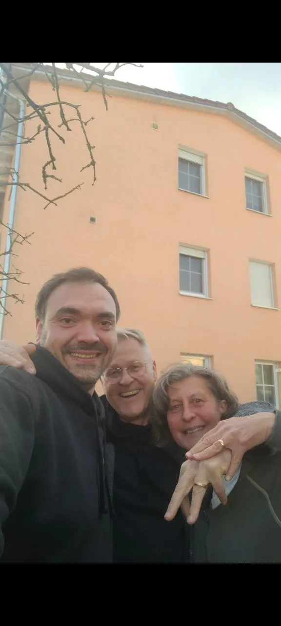 Ehering im Gartenbeet – nach zehn Minuten gefunden