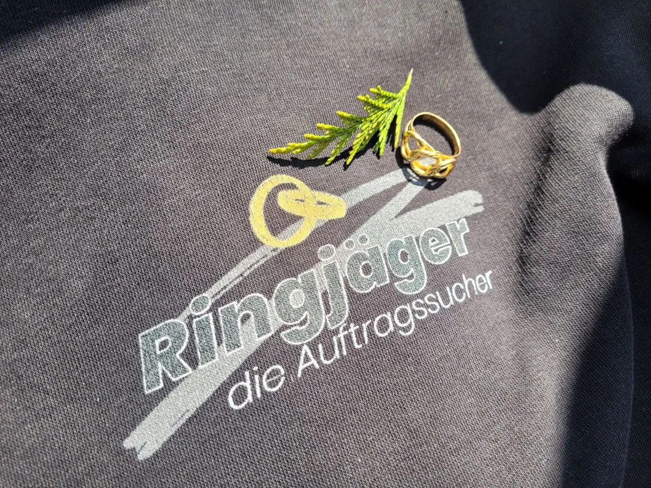 Foto 2 vom Einsatz: Ring der Mutter im Garten bei Ditzingen wiedergefunden