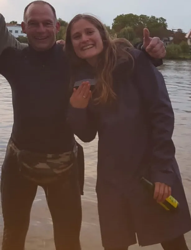 Foto 2 vom Einsatz: Nicht nur das Kanu war im Wasser