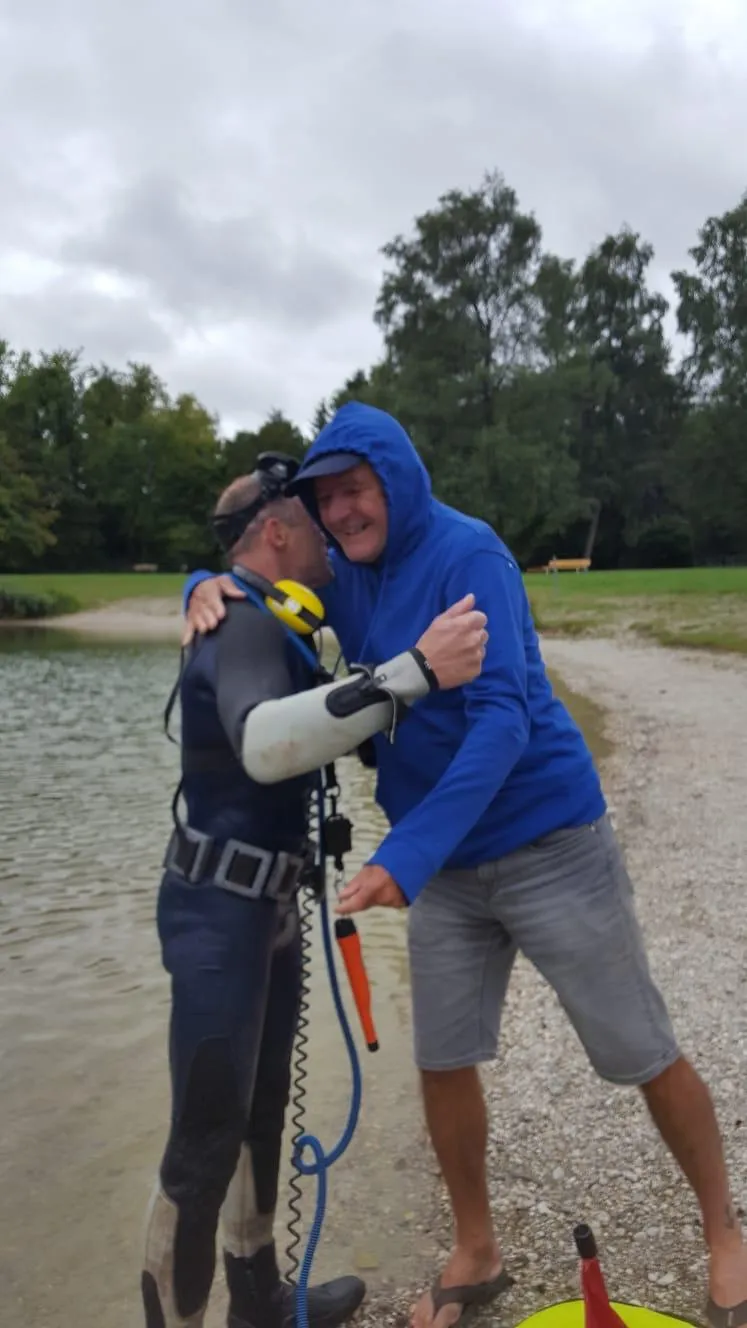 Bild 3 zum Auftrag Ring im Germeringer See verloren