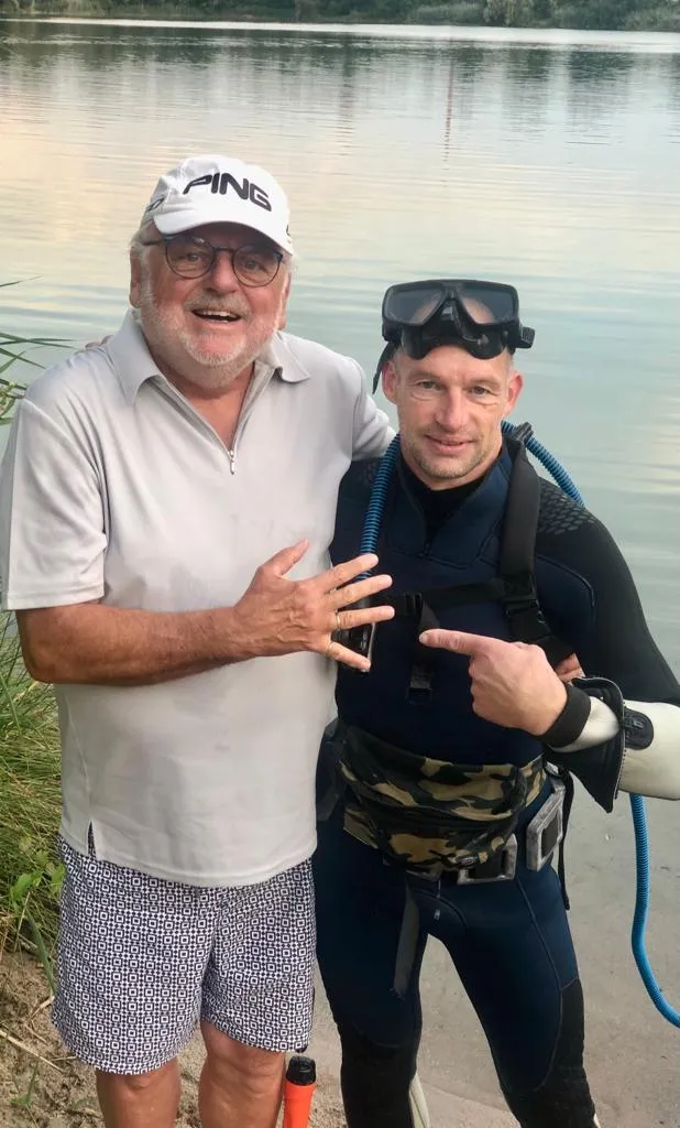 Bild 3 zum Auftrag Ring beim Ballspielen verloren