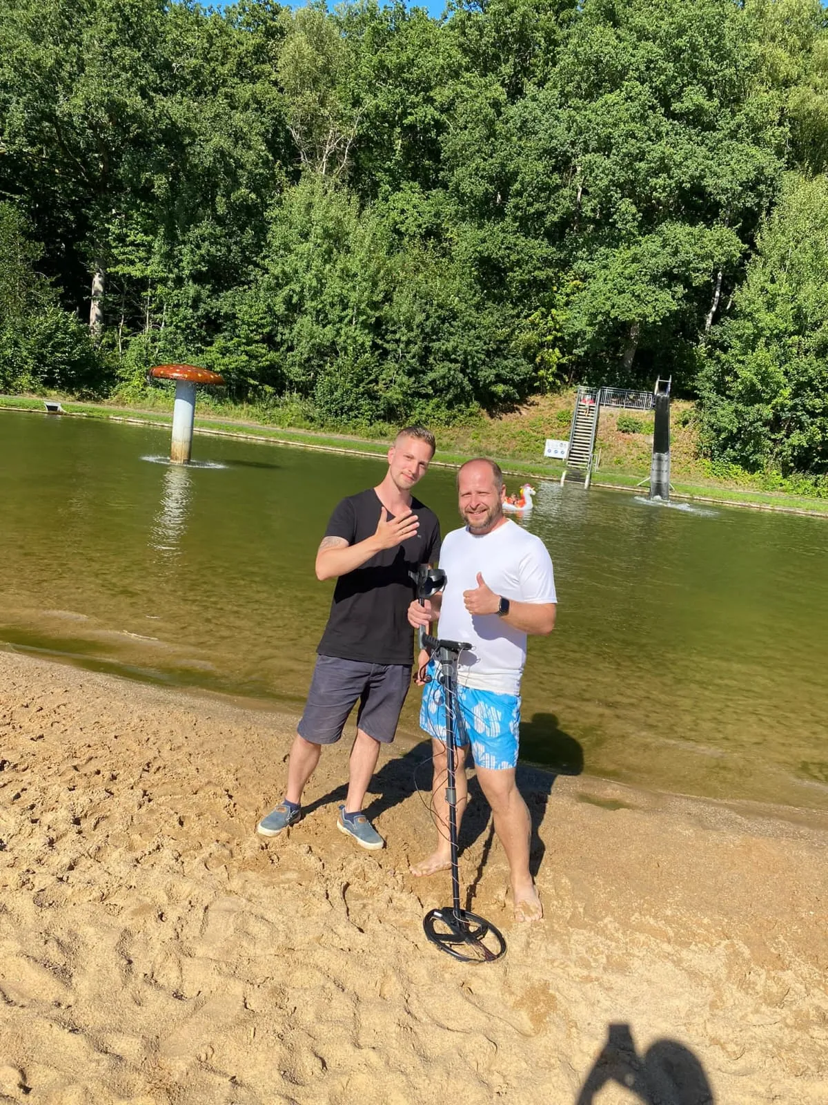 Foto 3 vom Einsatz: Ehering im Freibad verloren