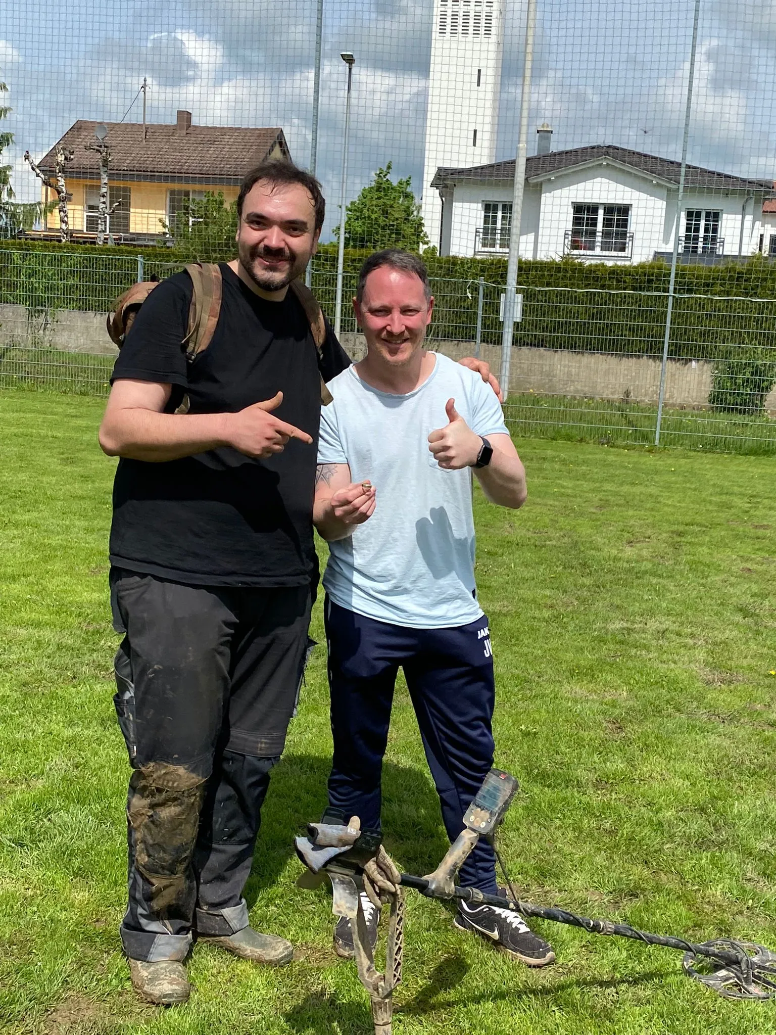 Bild 4 zum Auftrag Ehering beim Fußball verloren
