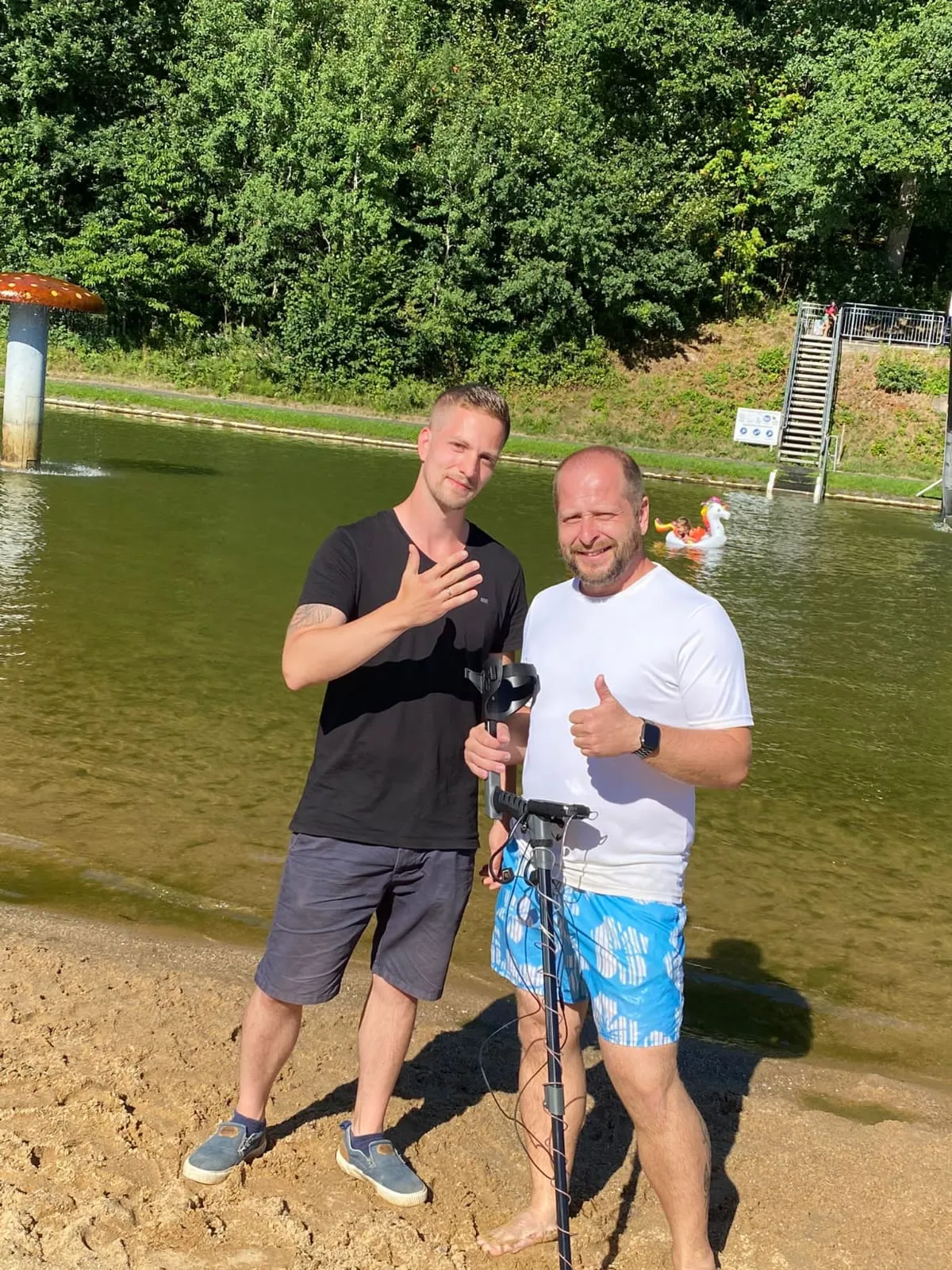Foto 4 vom Einsatz: Ehering im Freibad verloren