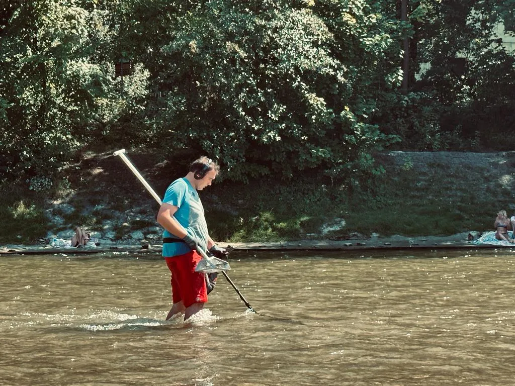 Foto 4 vom Einsatz: Ehering in einem Wehr verloren