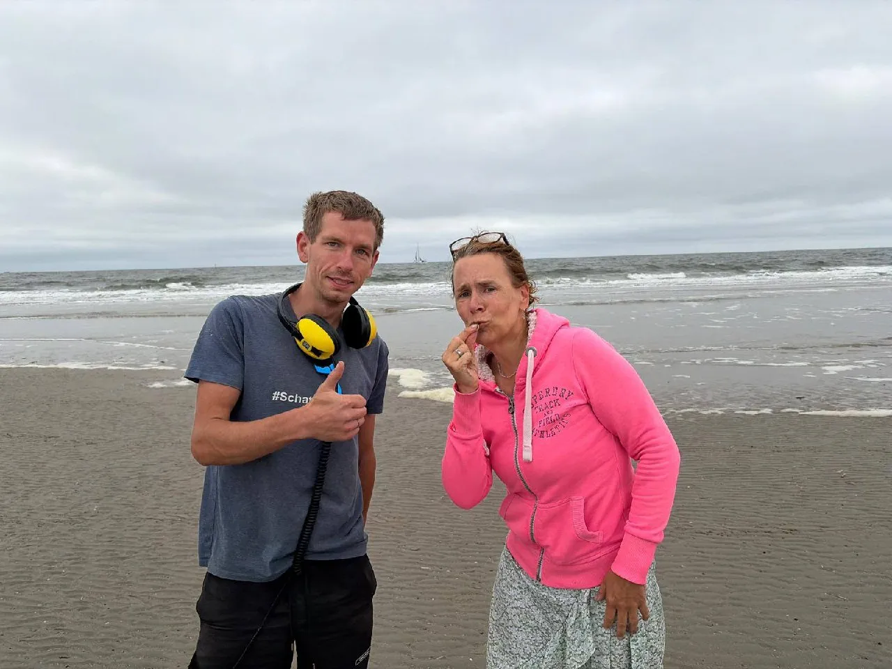 Foto 4 vom Einsatz: Verlorener Ring auf Norderney aus der Nordsee geborgen
