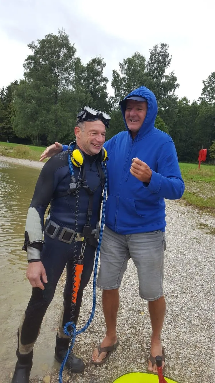 Bild 5 zum Auftrag Ring im Germeringer See verloren