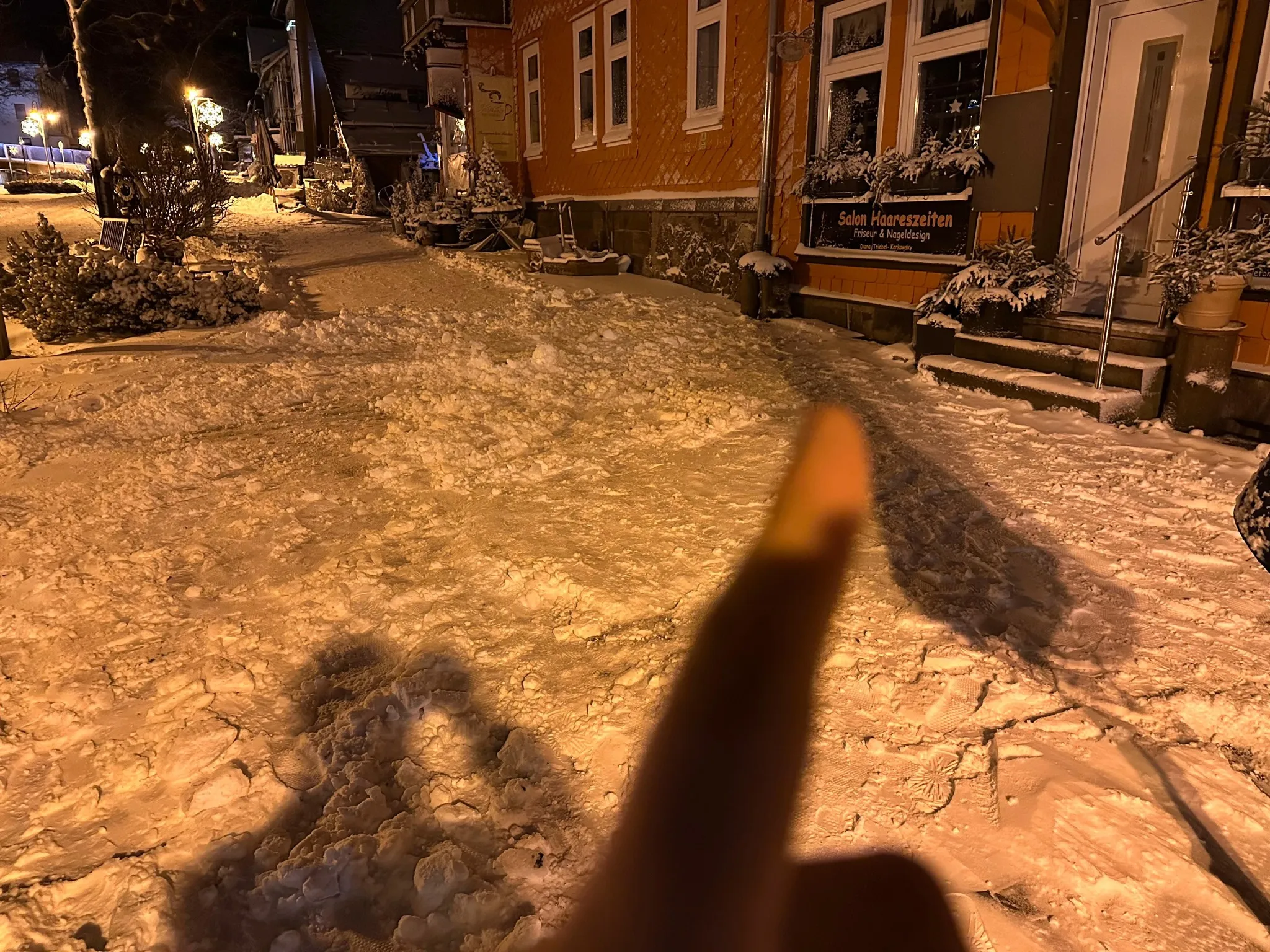 Bild 6 zum Auftrag Verlorener Platin-Ehering im Schnee: Eine dramatische Rettungsaktion in Oberhof