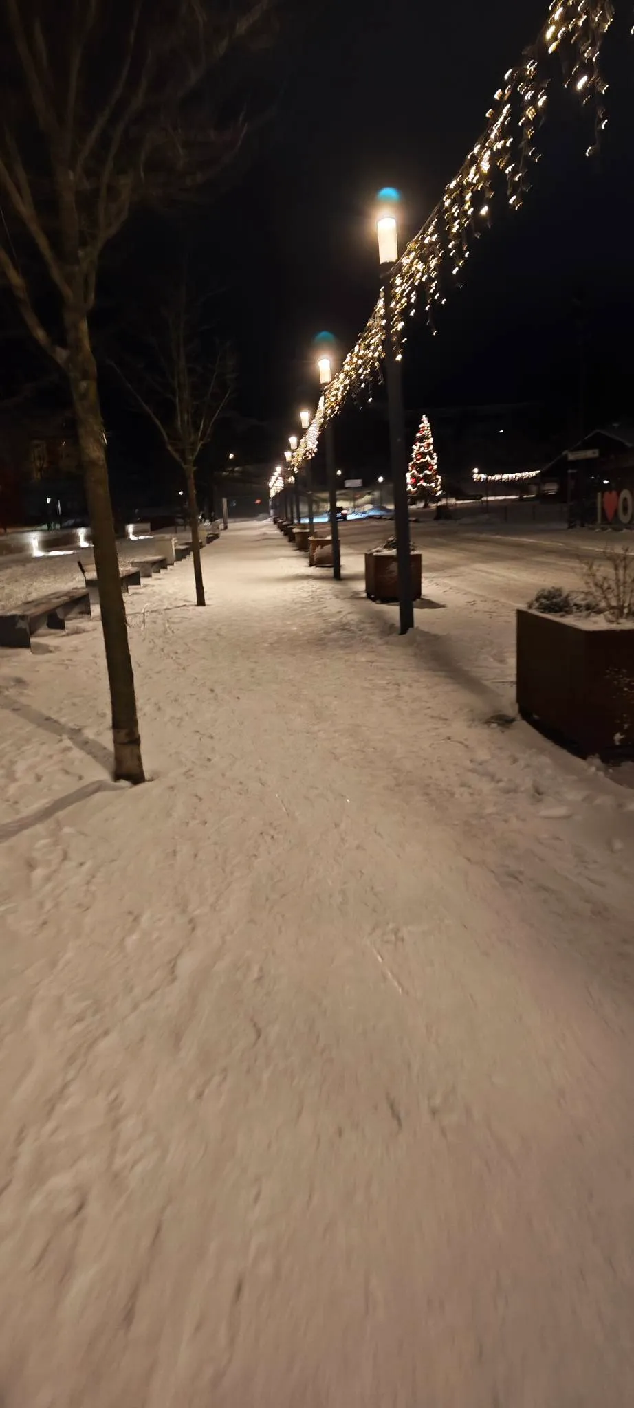 Bild 12 zum Auftrag Verlorener Platin-Ehering im Schnee: Eine dramatische Rettungsaktion in Oberhof