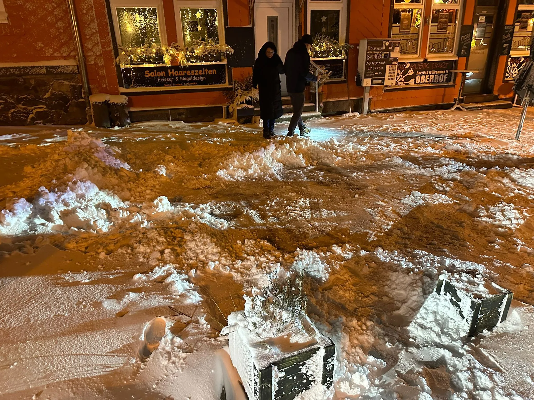 Bild 13 zum Auftrag Verlorener Platin-Ehering im Schnee: Eine dramatische Rettungsaktion in Oberhof